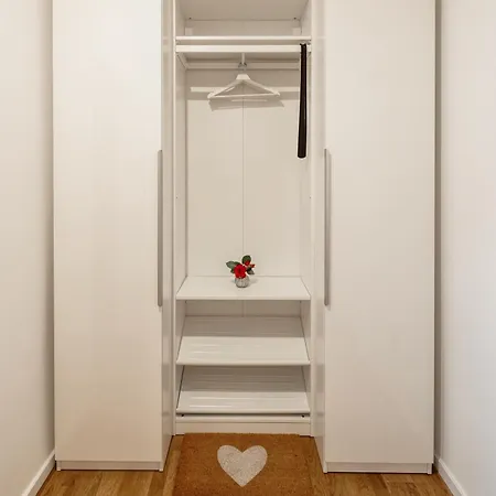 Goethe Palais Zauberlehrling 4p L Lift L Parkplatz I Zentrum I Helios Aue (Saxony)