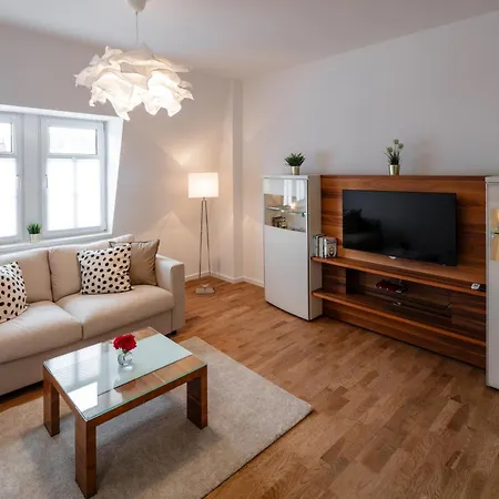 Goethe Palais Zauberlehrling 4p L Lift L Parkplatz I Zentrum I Helios * Aue (Saxony)