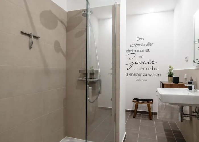 Goethe Palais Zauberlehrling 4p L Lift L Parkplatz I Zentrum I Helios *