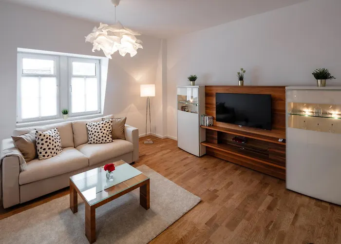 Goethe Palais Zauberlehrling 4p L Lift L Parkplatz I Zentrum I Helios * Aue (Saxony)