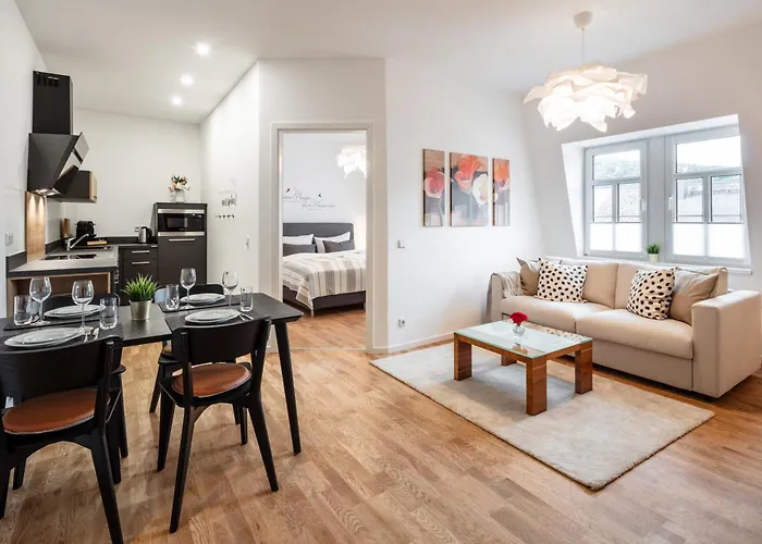 Goethe Palais Zauberlehrling 4p L Lift L Parkplatz I Zentrum I Helios Apartment *